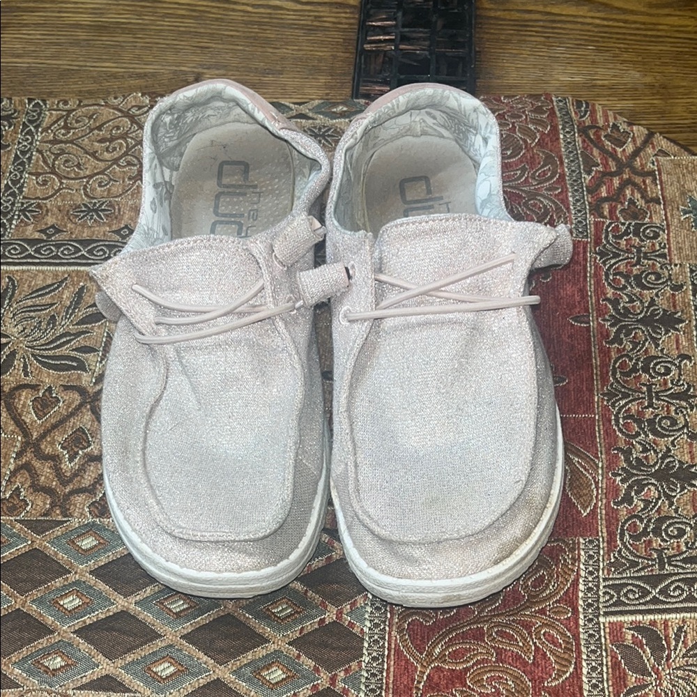 Hey Dude Pink Sparkly Moccasins Comfortable Casual Shoes Size 7